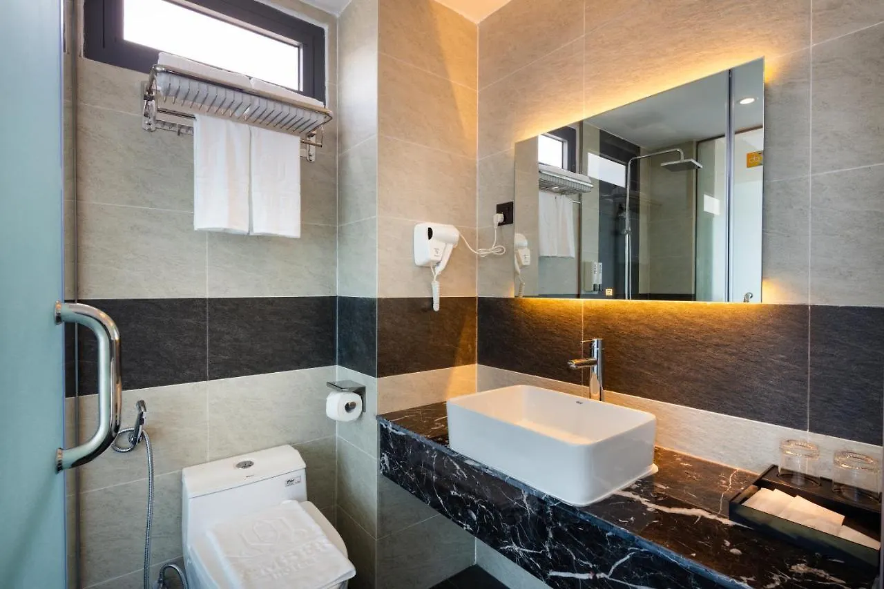 Amber Hotel Managed By Ht Nha Trang